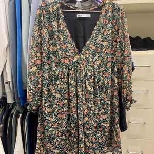 Zara floral mini dress with sleeves